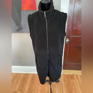 Double D Ranchwear Long Wooly Vest-Sz L-excellent condition!